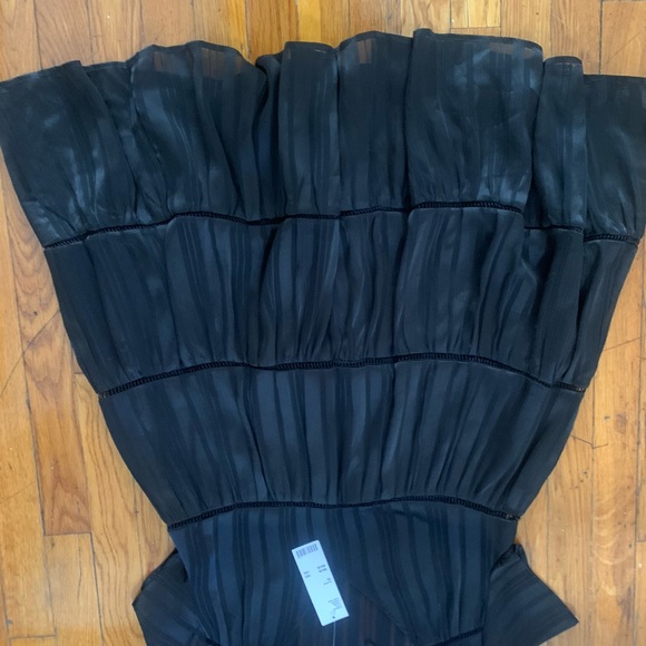 OU Pippa chiffon tiered dress in black - Picture 5 of 6